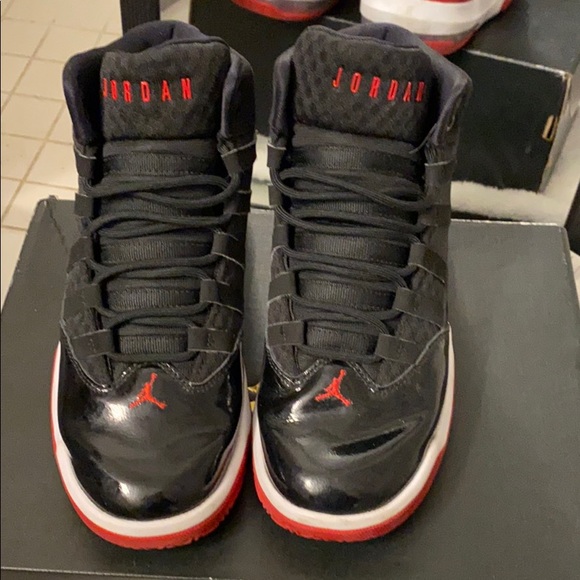 Jordan’s - Picture 1 of 5